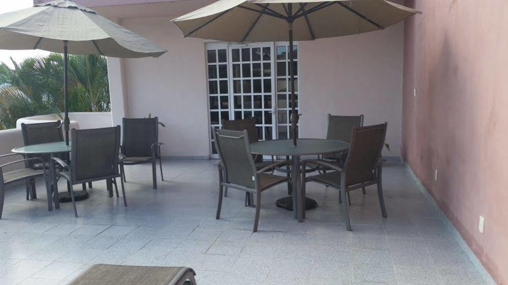 Hotel Cancun Handall Exterior photo